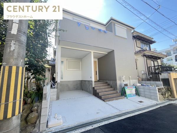 寝屋川市成田町の新築一戸建