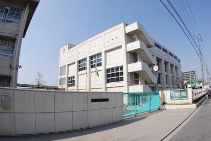 寝屋川市若葉町の新築一戸建(寝屋川市立第二中学校)