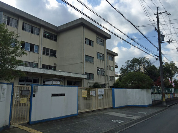 東大阪市稲田本町2丁目の土地(東大阪市立楠根小学校)