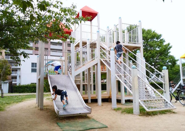 東大阪市大蓮東1丁目の土地(金岡公園)