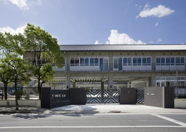 尼崎市大庄西町3丁目の新築一戸建(尼崎市立大庄中学校)