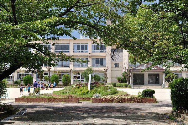 伊丹市千僧2丁目の新築一戸建(伊丹市立稲野小学校)