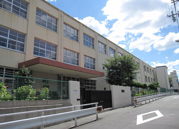 大阪市大正区北恩加島１丁目の土地(大阪市立北恩加島小学校)