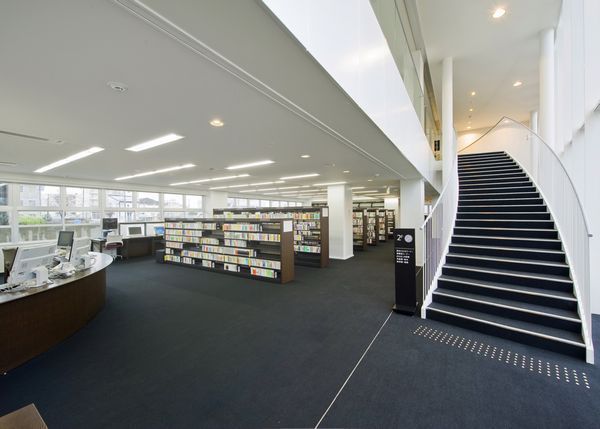 大東市氷野4丁目の新築一戸建(市立西部図書館)