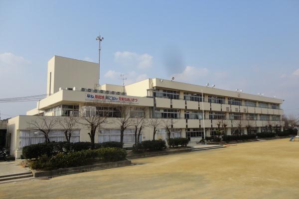 四條畷市砂3丁目の新築一戸建(四條畷市立岡部小学校)