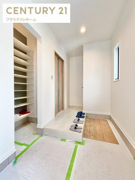 川西市鴬台１丁目の中古一戸建て
