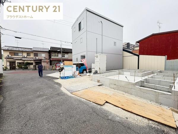 八尾市萱振町２丁目の新築一戸建
