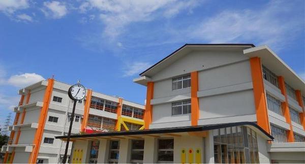 八尾市緑ヶ丘5丁目の新築一戸建(八尾市立山本小学校)