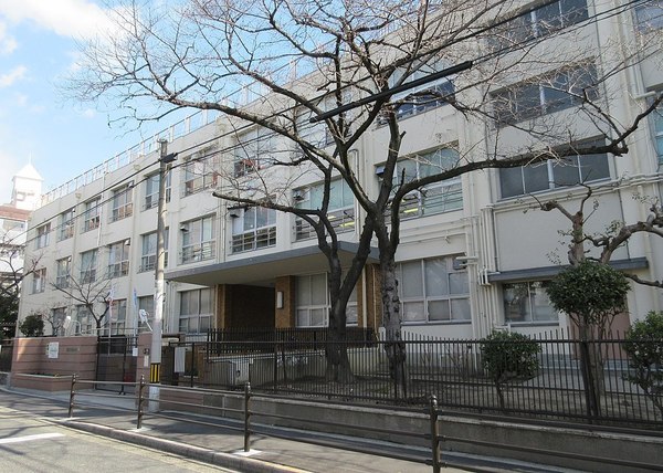プレサンスロジェ都島レジデンス(大阪市立内代小学校)