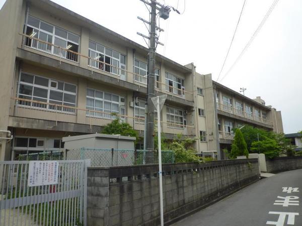 東大阪市昭和町の新築一戸建(東大阪市立縄手北小学校)