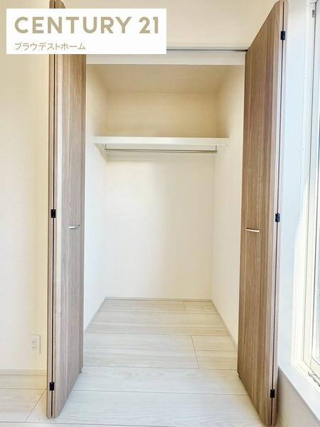 門真市三ツ島2丁目の新築一戸建(収納)