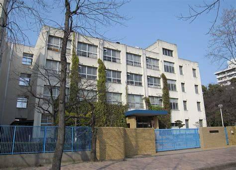 グラン・シティオ心斎橋EAST(大阪市立南中学校)