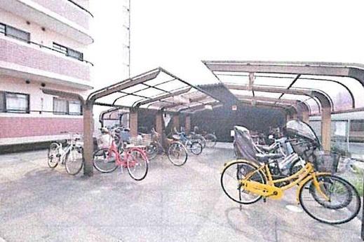 【シャンテ辻亀】RC造10階建　全49室　1995年築