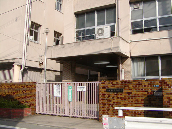 大阪市西成区玉出東１丁目の中古一戸建て(大阪市立岸里小学校)