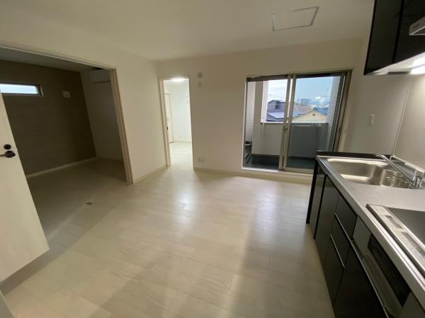 【プラウデストコート】地下鉄「高井田」駅歩9分R3築