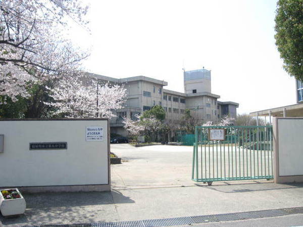 寝屋川市高柳３丁目の新築一戸建(寝屋川市立第九中学校)