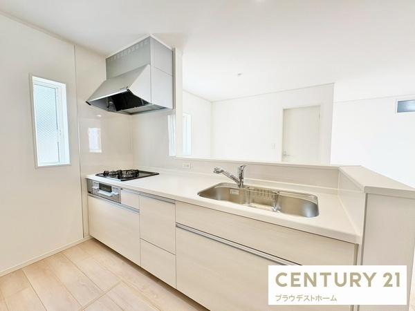 四條畷市南野6丁目の新築一戸建(キッチン)