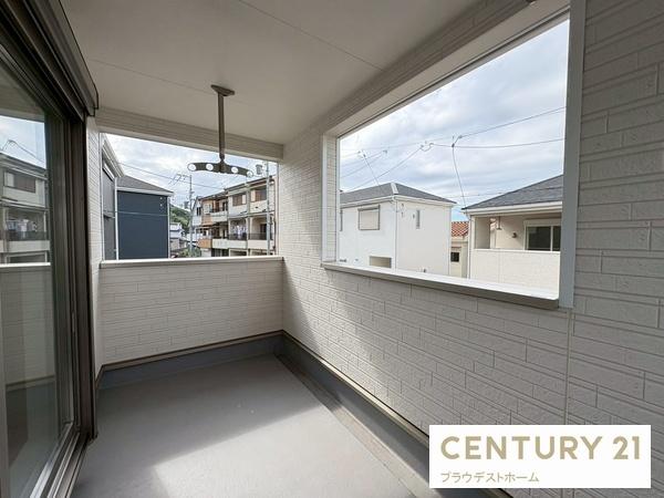 四條畷市南野6丁目の新築一戸建(バルコニー)