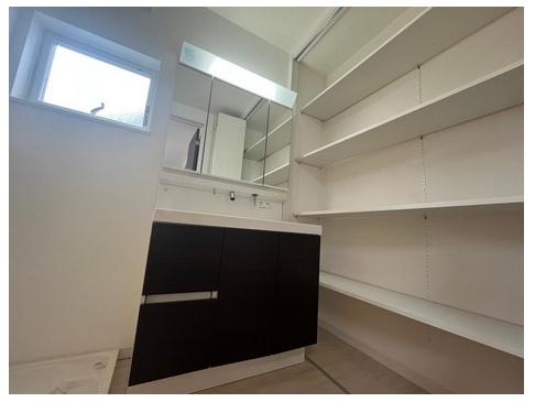 大阪市東淀川区井高野２丁目の中古一戸建