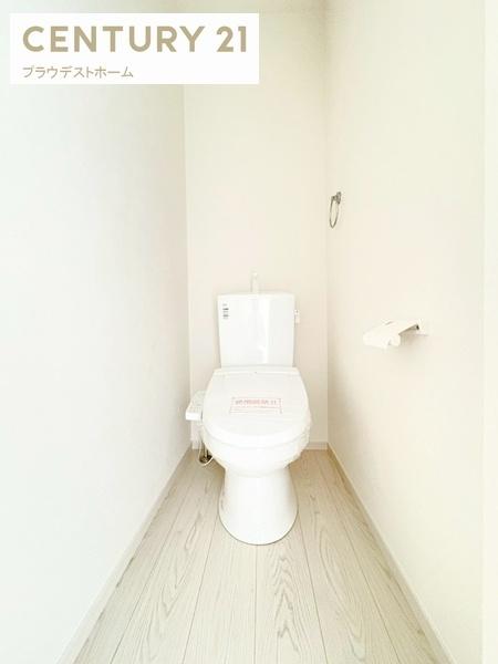 豊中市服部寿町1丁目の新築一戸建(トイレ)