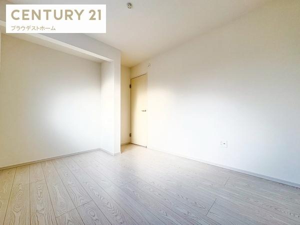 豊中市服部寿町1丁目の新築一戸建(洋室)