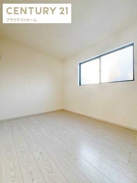 豊中市服部寿町1丁目の新築一戸建(洋室)