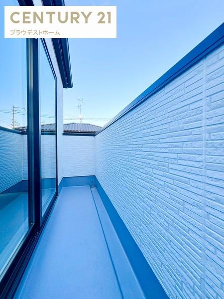 豊中市服部寿町1丁目の新築一戸建(バルコニー)