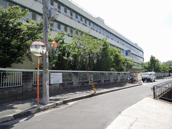 茨木市鮎川４丁目の新築一戸建(茨木市立東雲中学校)
