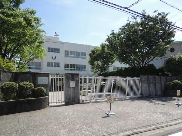 茨木市鮎川４丁目の新築一戸建(茨木市立白川小学校)