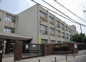 大阪市東淀川区大桐５丁目の土地(大阪市立大桐中学校)