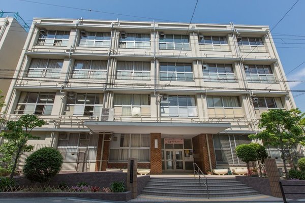 朝日プラザアルティマタワーズ(大阪市立蒲生中学校)