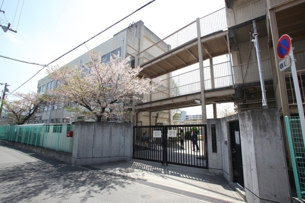 東大阪市花園東町１丁目の土地(東大阪市立花園小学校)