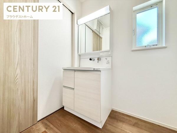 枚方市東香里３丁目の新築一戸建