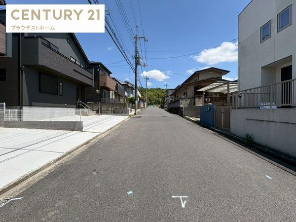 枚方市長尾東町３丁目の新築一戸建