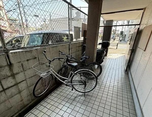 【クレール服部】「服部天神」駅歩9分白亜のタイル張