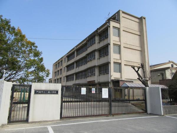 門真市東田町の中古一戸建て(門真市立二島小学校)
