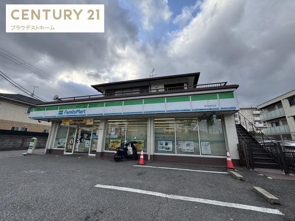 枚方市東香里１丁目の土地(ファミリーマートナラ本高田店)