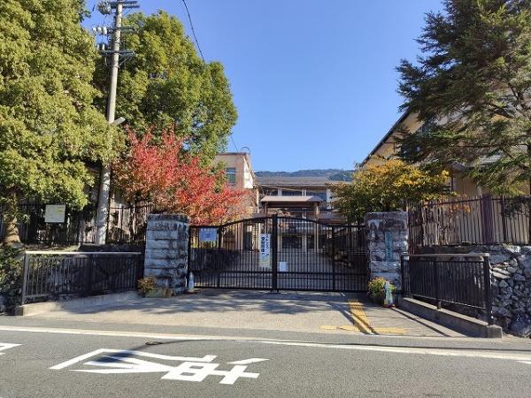 伏見区醍醐南里町　１号棟(京都市立醍醐小学校)