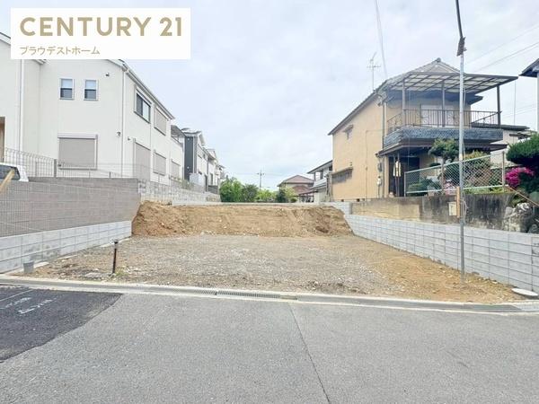 寝屋川市成田東町の新築一戸建