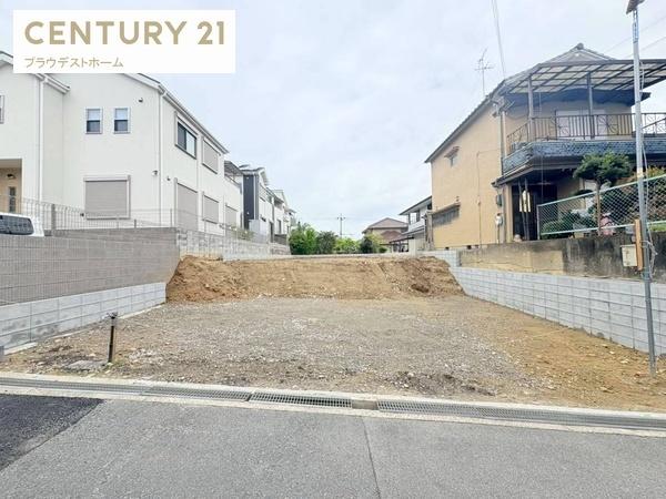 寝屋川市成田東町の新築一戸建