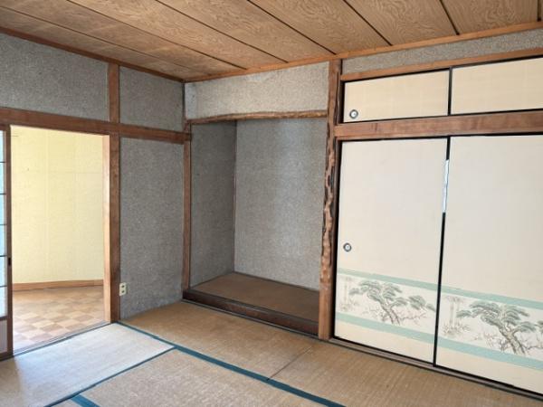 【店舗付住宅】招提南町1丁目　９DK