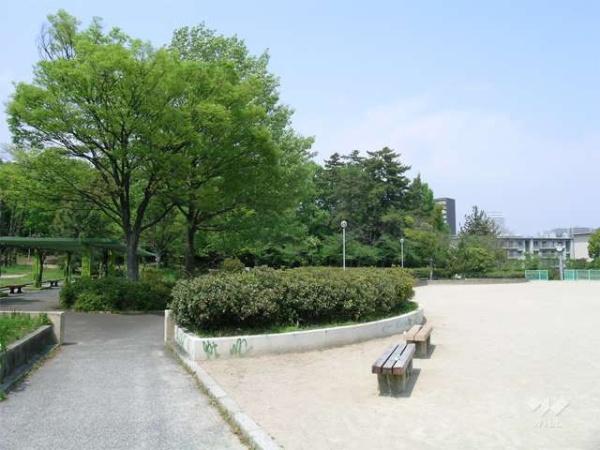 豊中市東豊中町３丁目の新築一戸建(千里南町公園)