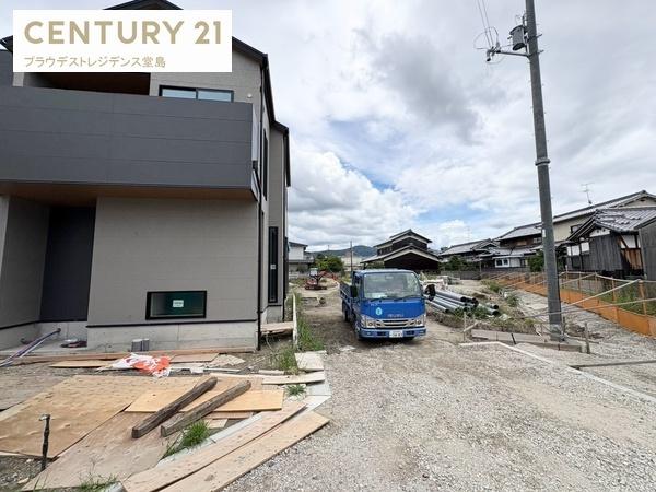 大東市三箇１丁目の新築一戸建