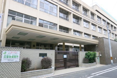 シエリアタワーなんば(大阪市立高津小学校)