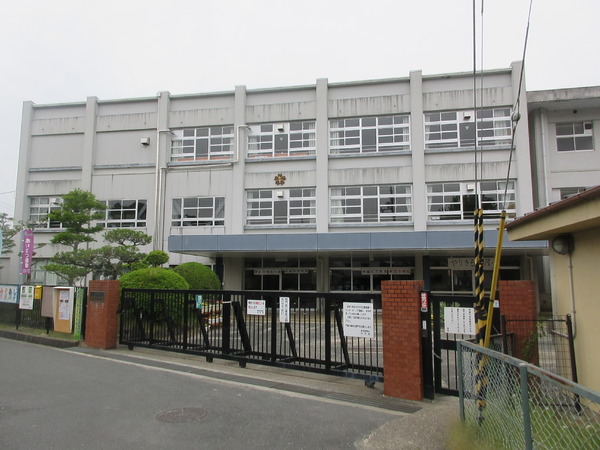 木津川市加茂町大野山際の土地(木津川市立加茂小学校)