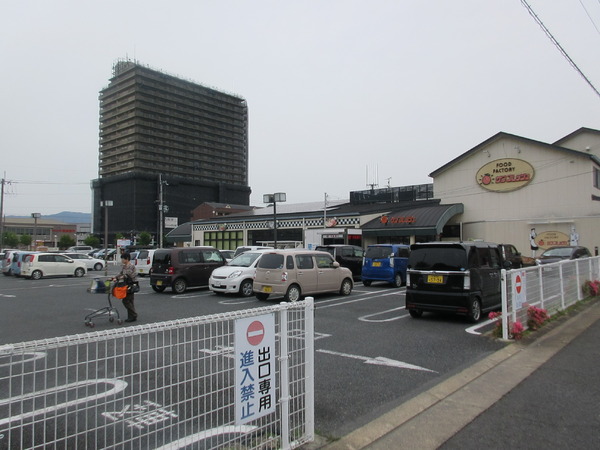 木津川市加茂町大野山際の土地(サンフレッシュ加茂店)