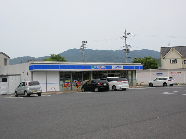 木津川市加茂町大野山際の土地(ローソン加茂駅前店)