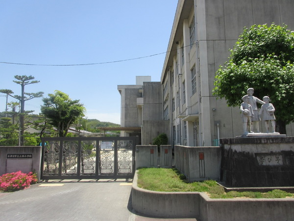 木津川市山城町神童子不晴谷の土地(木津川市立上狛小学校)