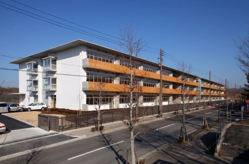 木津川市州見台6丁目　2期　44号地(木津川市立木津南中学校)