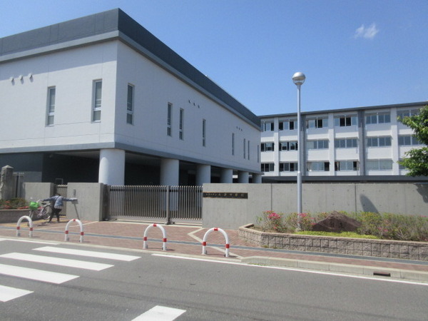 木津南後背新築戸建全1棟5期1号棟(木津川市立木津中学校)